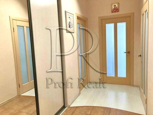 квартира за адресою Регенераторна вул., 4 к1