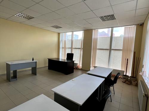 комерційна за адресою 12-та Поздовжня вул., 50