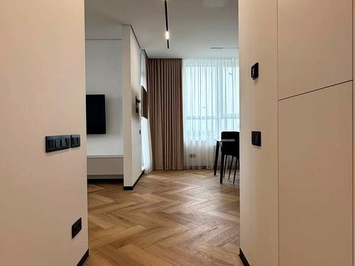 квартира по адресу Червоной Калины просп., 56