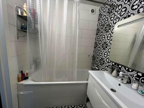 квартира по адресу Кургузова ул., 11-В