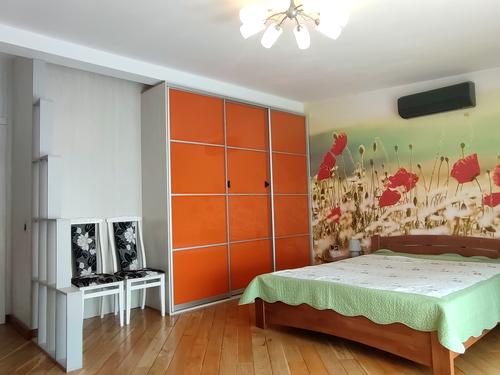 квартира за адресою Машинобудівників вул., 15