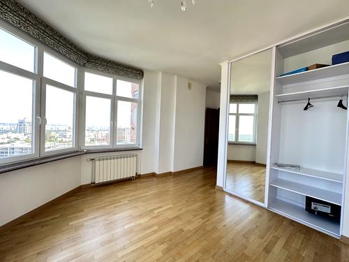 квартира по адресу Кловский спуск, 5