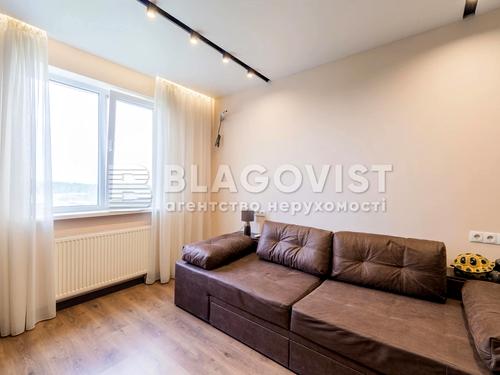 квартира за адресою Сім'ї Кульженків вул. (Петра Дегтяренка), 37