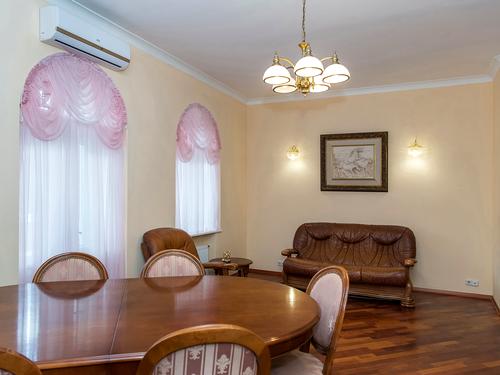квартира за адресою Олеся Гончара вул., 67