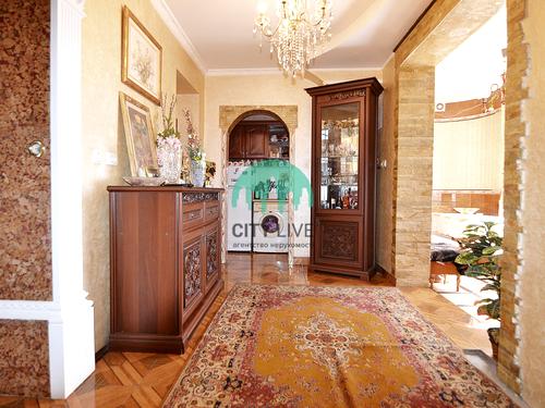 будинок за адресою Кропивницького вул., 8а