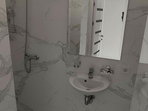 квартира по адресу Ревуцкого ул., 40-В