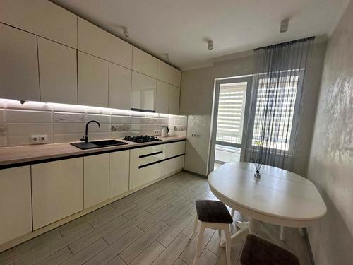 квартира за адресою Роксоляни вул., 43г