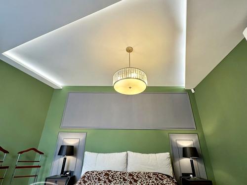 квартира за адресою Карпинця, 8