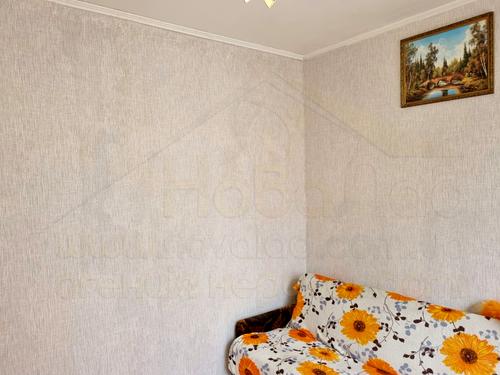 квартира за адресою Космонавтів вул., 12