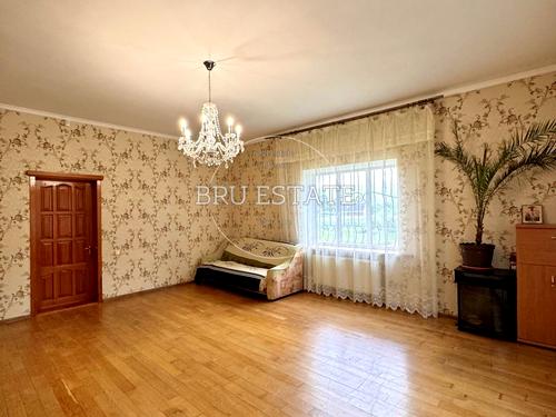 будинок за адресою Курчатова, 27