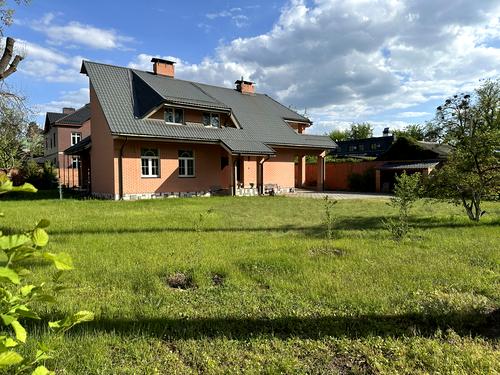дом по адресу Квітки Цісик ул. (Гамарника), 81