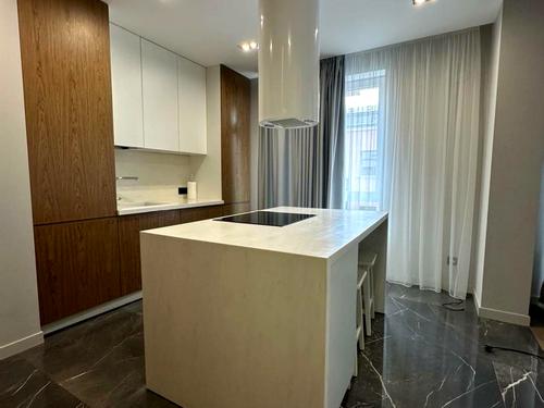 квартира за адресою Пекарська вул., 57б