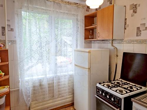 квартира за адресою Космонавтів вул., 12