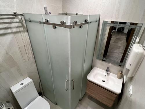 комерційна за адресою Лісова вул., 2-П