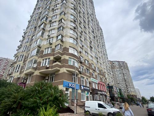 квартира за адресою Анни Ахматової вул., 22