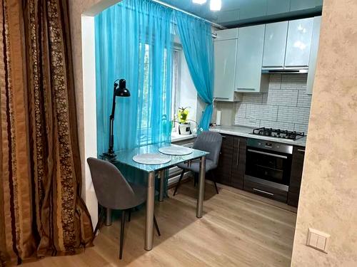 квартира за адресою Любарського вул. (Білостоцького), 88