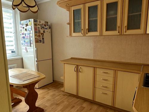 квартира за адресою Тролейбусна вул., 8