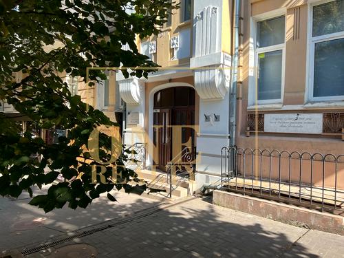 квартира за адресою Заньковецької вул., 7
