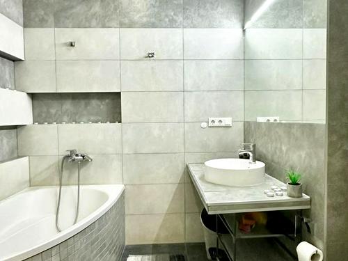 квартира за адресою Юлії Здановської вул. (Ломоносова), 48