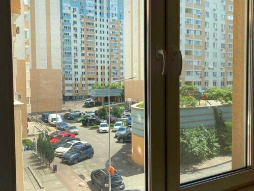 квартира за адресою Сергія Данченка вул., 28-Б