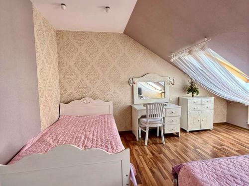 квартира за адресою Соборна вул. (Радянська), 40а