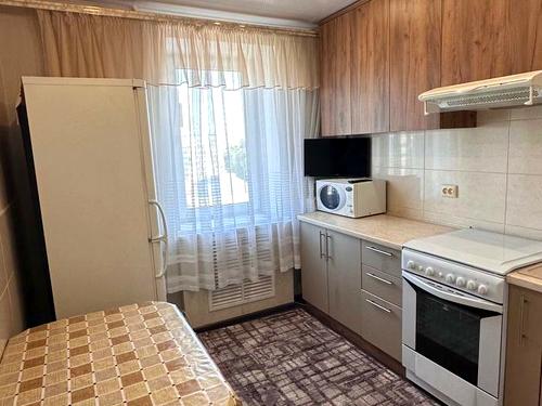 квартира за адресою Василя Макуха вул. (Червонопартизанська), 30