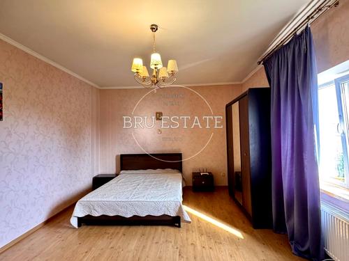 будинок за адресою Курчатова, 27