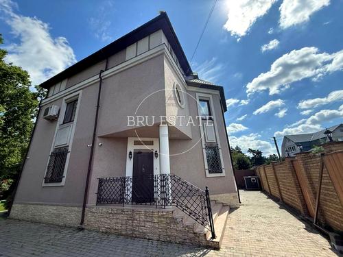 дом по адресу с. Белогородка, провулок Жовтневий, 35А
