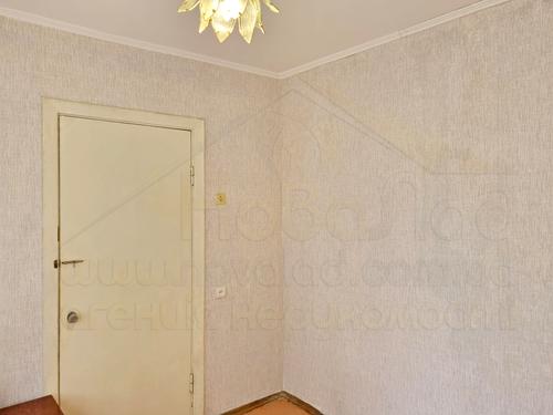 квартира за адресою Космонавтів вул., 12