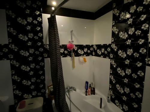 квартира за адресою Академіка Сахарова вул., 36