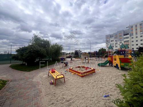 квартира за адресою Сергія Данченка вул., 28-Б