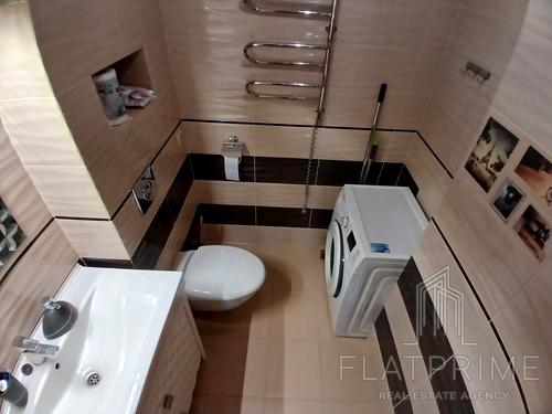 квартира за адресою Регенераторна вул., 4 к17
