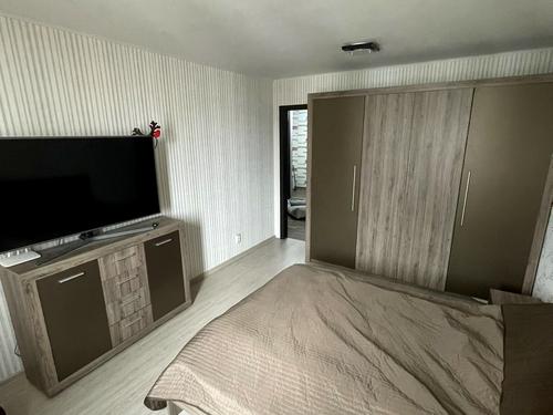 квартира за адресою Київ, Радунська вул., 30
