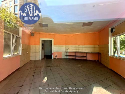 комерційна за адресою Марка Черемшини вул., 2