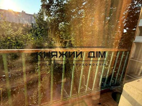 квартира за адресою Ушинського вул., 7