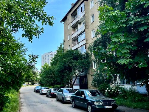 квартира за адресою Олександра Довженка вул., 18/2