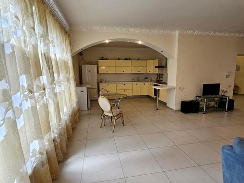 будинок за адресою с. Дмитрівка, Озерна