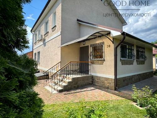 будинок за адресою Будівельників, 30