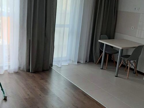 квартира за адресою Сім'ї Кульженків вул. (Петра Дегтяренка), 37