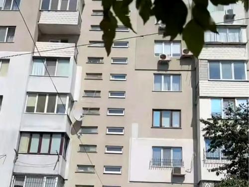 квартира за адресою Тополина вул., 18