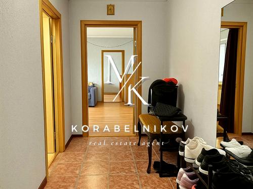 квартира по адресу Строителей ул., 27-А