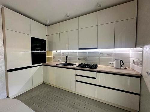 квартира за адресою Роксоляни вул., 43г