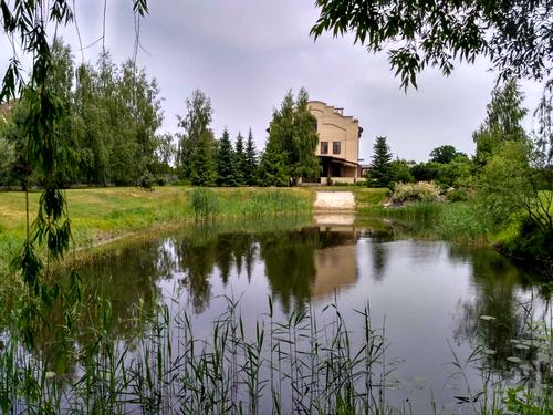 дом по адресу с. Вишенки, Урожайна, 13