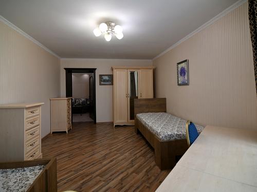 квартира за адресою Степана Дем'янчука вул., 1а