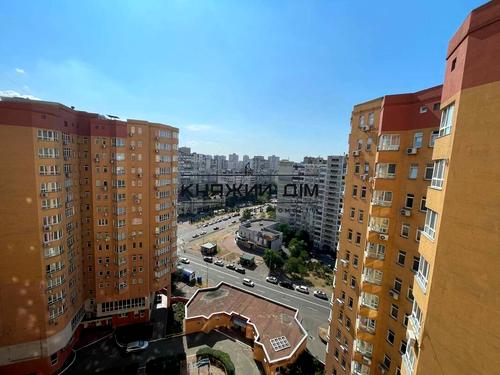 квартира по адресу Александра Мишуги ул., 2
