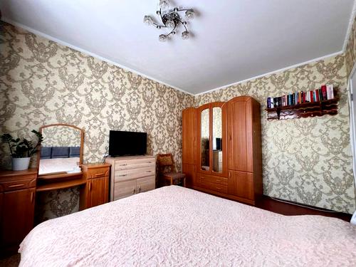 квартира за адресою В'ячеслава Чорновола вул., 15