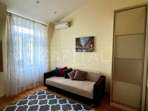 квартира за адресою Панаса Мирного вул., 8