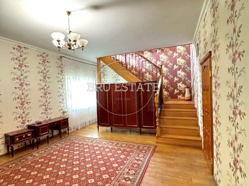 будинок за адресою Курчатова, 27