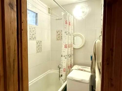 квартира за адресою Симона Петлюри вул. (), 18в