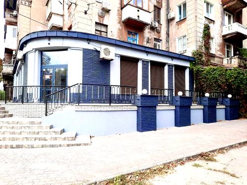 комерційна за адресою Вадима Гурова вул. (Постишева), 17